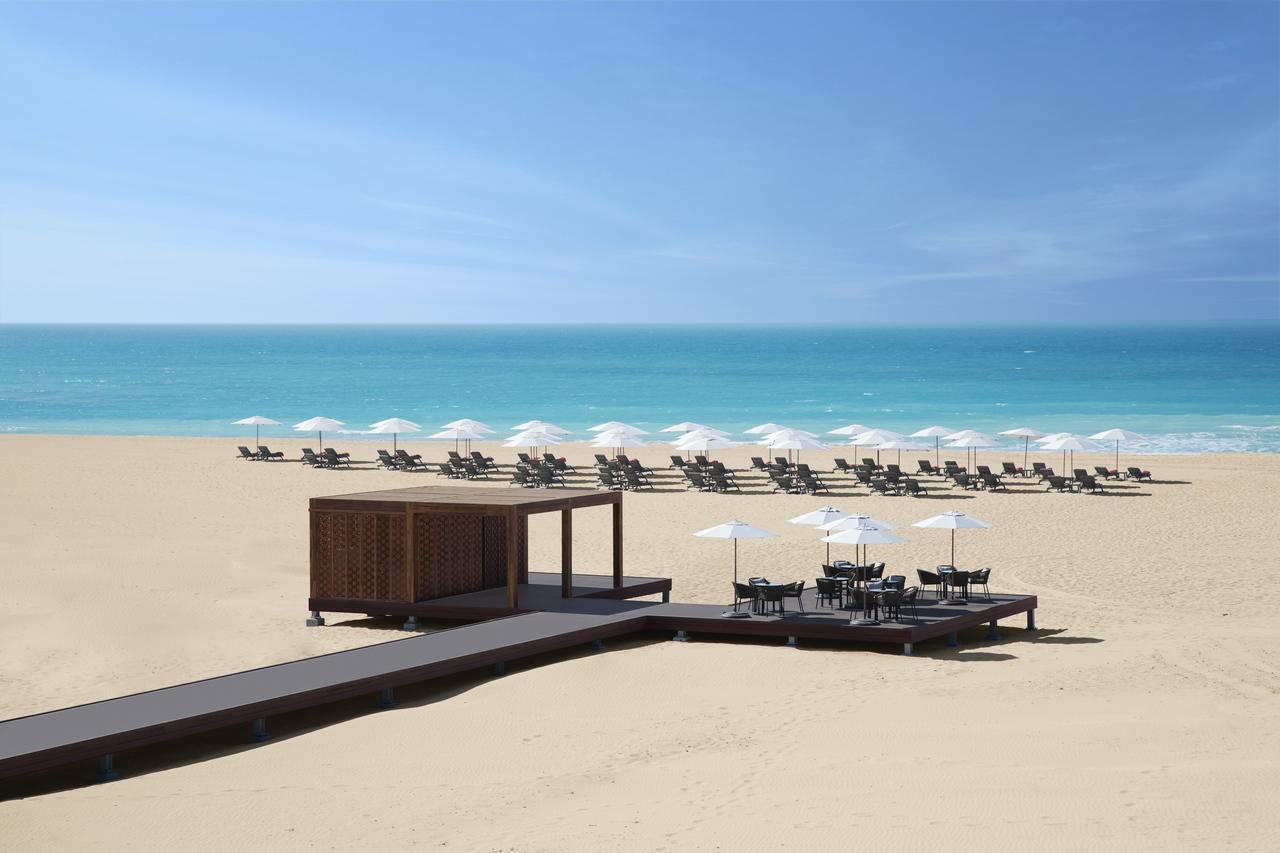 Saadiyat Rotana Resort And Villas Abu Zabi Zewnętrze zdjęcie Beach at the Conrad Punta del Este