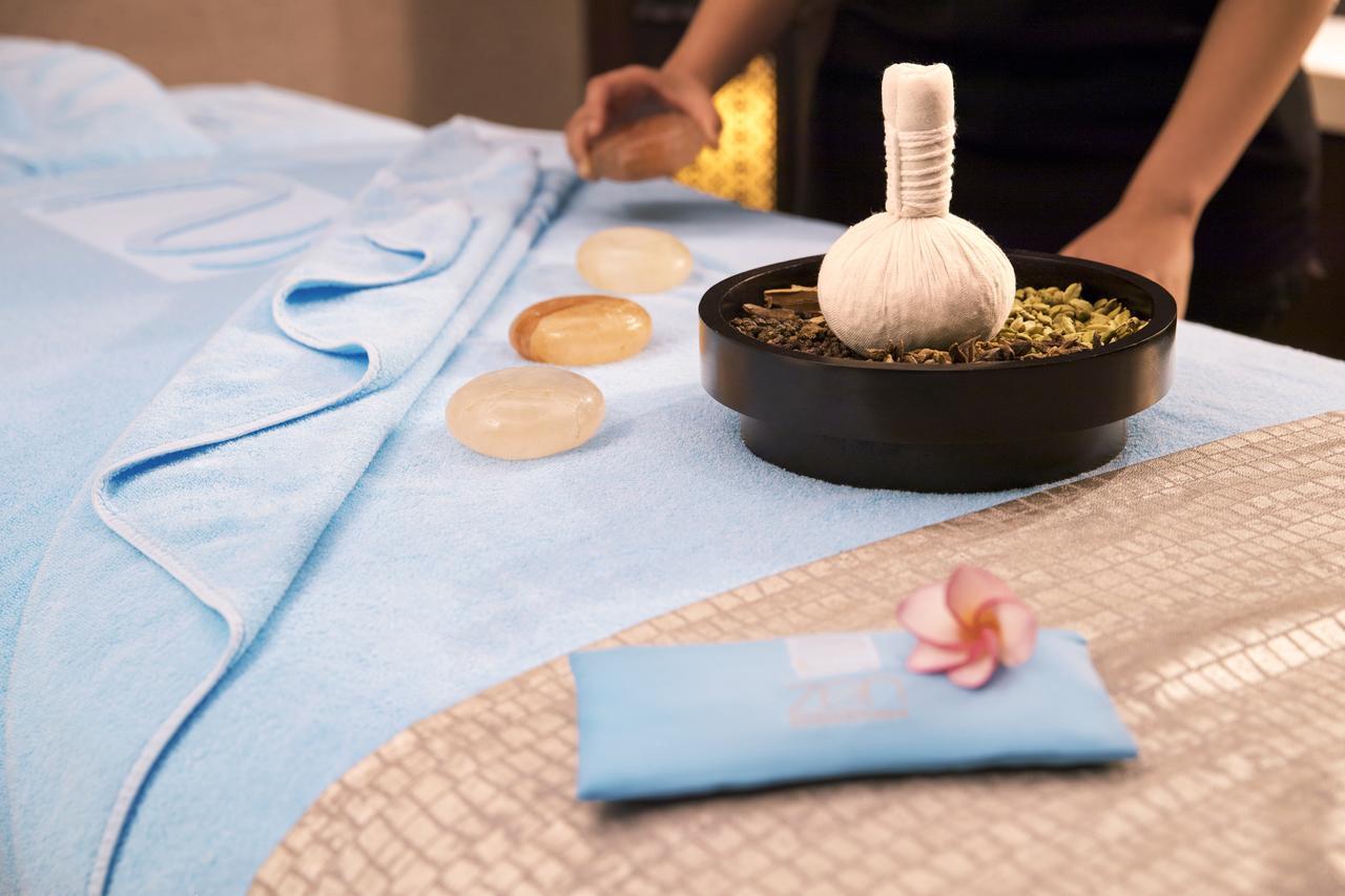 Saadiyat Rotana Resort And Villas Abu Zabi Zewnętrze zdjęcie Thai herbal compress